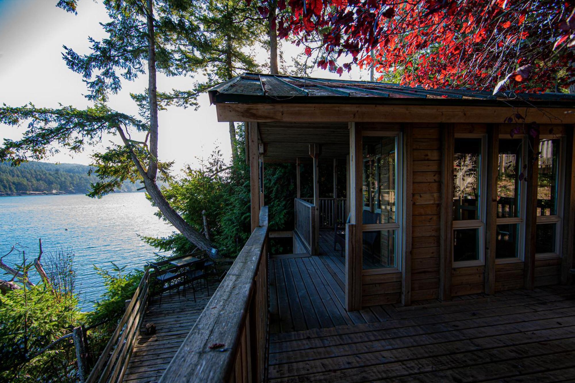 Shangrila Waterfront Vacation Home Bedwell Harbour Esterno foto